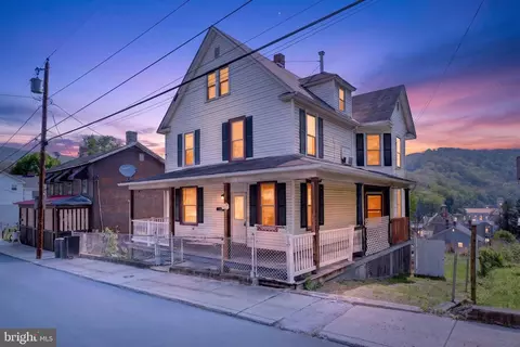 306 Hammond St, Westernport, MD 21562