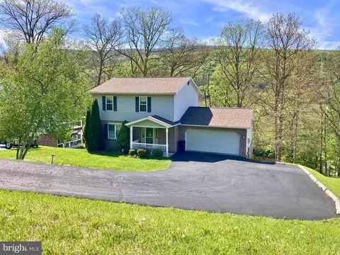 10907 Thornwood Dr NW, La Vale, MD 21502