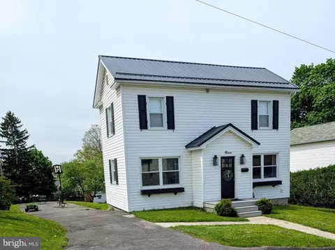 11 Mount Pleasant St, Frostburg, MD 21532