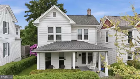 9 Standish St, Frostburg, MD 21532