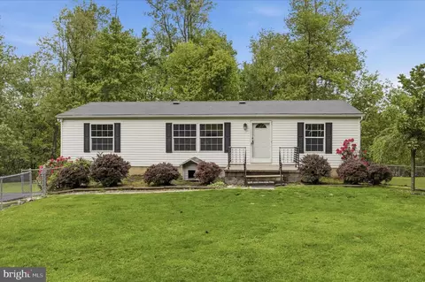 17607 Pompey Smash Rd SW, Frostburg, MD 21532
