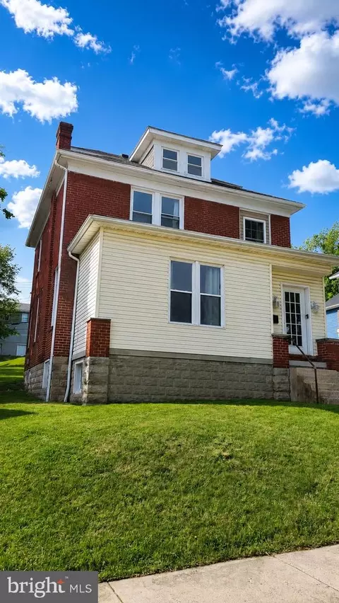 167 Maple St, Frostburg, MD 21532