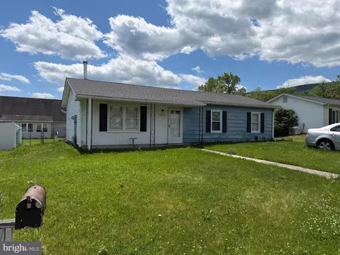 14220 Oak View Dr SW, Cresaptown, MD 21502