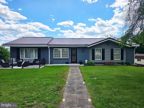 14124 Louise Dr SW, Cumberland, MD 21502