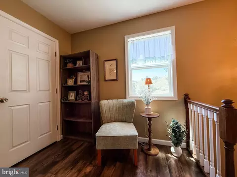 Entry Way - 23916 Kyle Hill Rd SW, Barton, MD 21521 photo 7 of 8