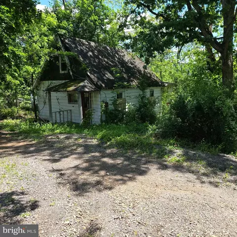14432 Amcelle St, Cumberland, MD 21502