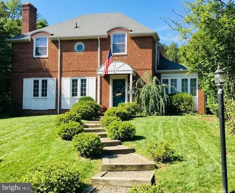 833 Buckingham Rd, Cumberland, MD 21502