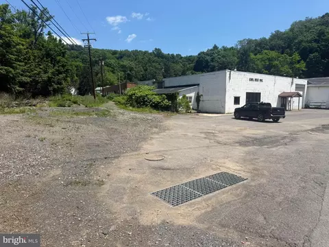 208 Main St, Westernport, MD 21540