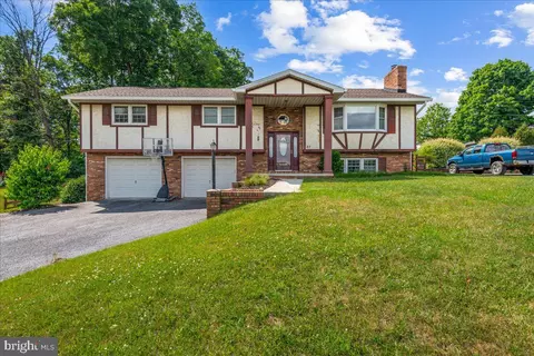 67 Meadow Rd, Frostburg, MD 21532