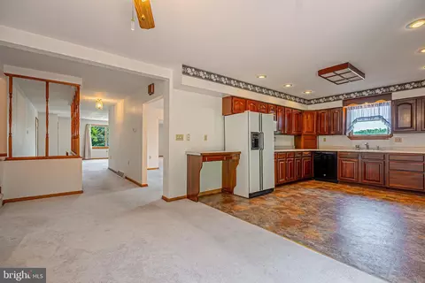 608 Wellington Ln, Cumberland, MD 21502