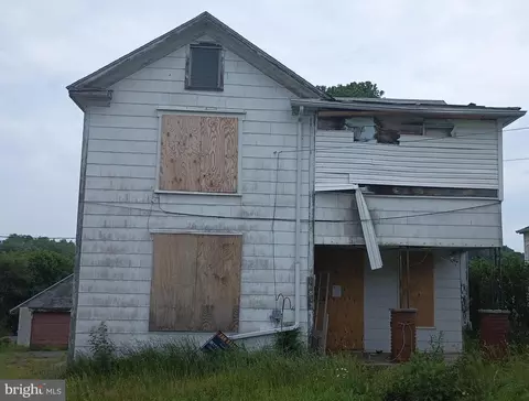 19813 Broad St, Frostburg, MD 21532