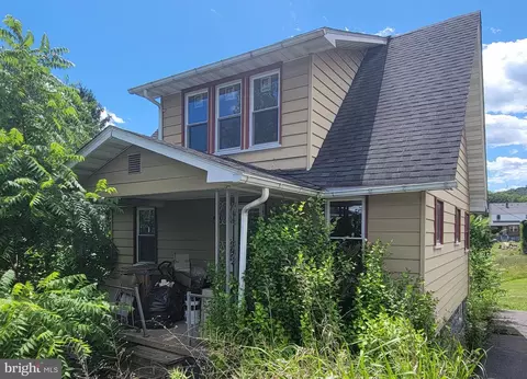 11907 Iris Ave, Cumberland, MD 21502
