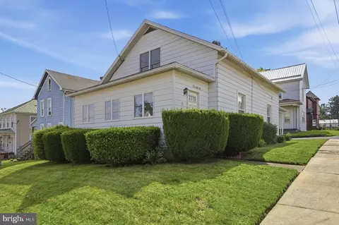 86 Oak St, Frostburg, MD 21532