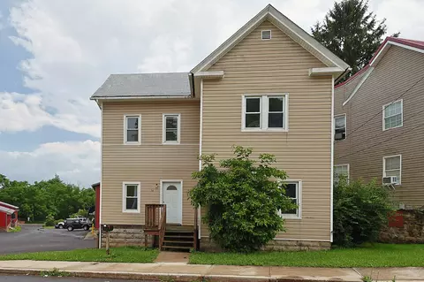 34 Maple St, Frostburg, MD 21532