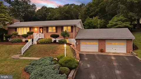 13005 Mallard St, Cumberland, MD 21502