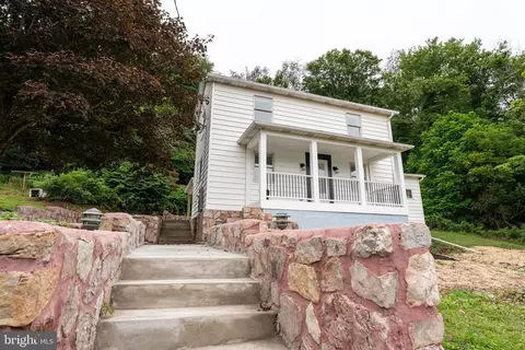 10701 Hoffman Hollow Rd SW, Frostburg, MD 21532