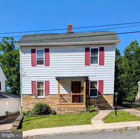 52 Linden St, Frostburg, MD 21532