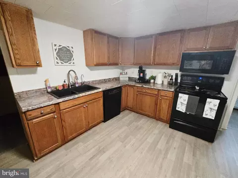 207 Spruce St, Westernport, MD 21562