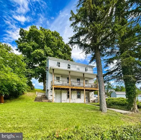 142-144 Green St, Frostburg, MD 21532