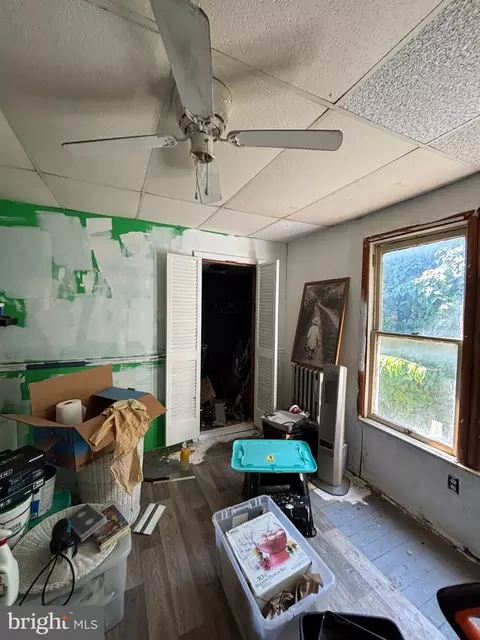 Entry Way - 202 Elder St, Cumberland, MD 21502 photo 14 of 16