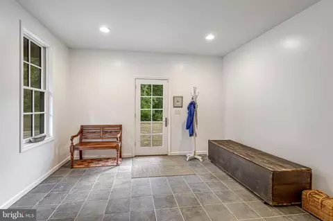 Entry Way - 24200 E Hancock Rd, Flintstone, MD 21530 photo 3 of 8