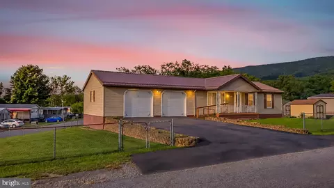 14200 Walter Dr SW, Cumberland, MD 21502