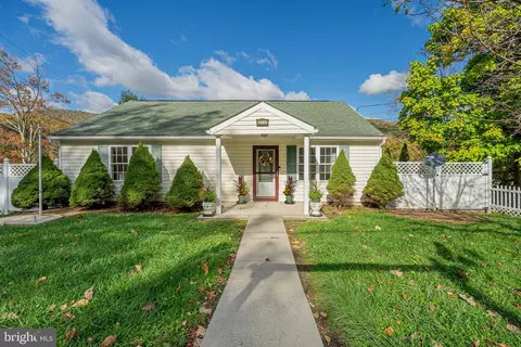 10717 Cash Valley Rd NW, La Vale, MD 21502