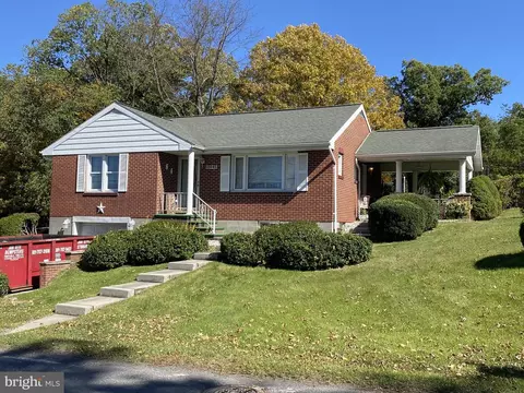 18645 Cherry Ln SW, Frostburg, MD 21532
