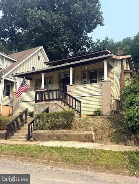718 Gephart Dr, Cumberland, MD 21502