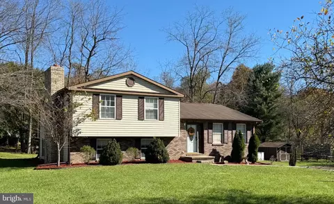 11718 Old Legislative Rd SW, Frostburg, MD 21532