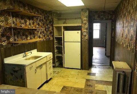 1613 E 33rd St, Baltimore, MD 21218 photo 7