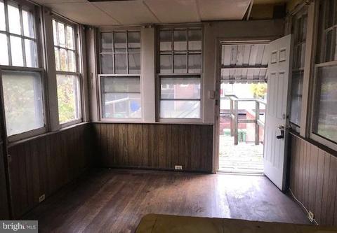 1613 E 33rd St, Baltimore, MD 21218 photo 8