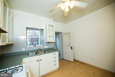 307 E 33rd St, Baltimore, MD 21218 photo 9
