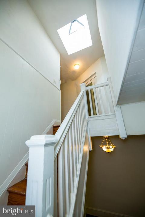 307 E 33rd St, Baltimore, MD 21218 photo 14