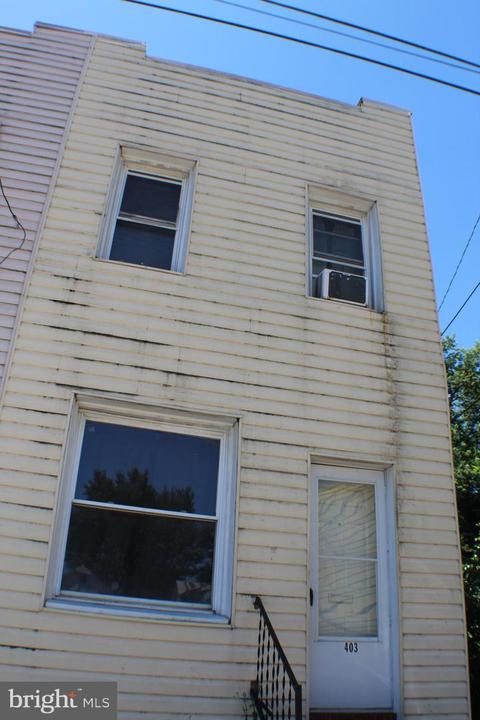403 Cambria St, Baltimore, MD 21225 photo 1