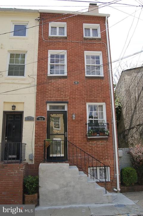 704 Tessier St, Baltimore, MD 21201 photo 1
