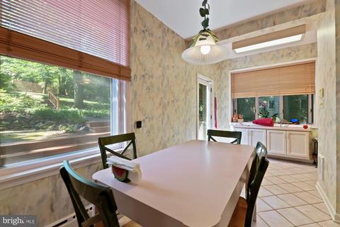 2201 Chilham Rd, Baltimore, MD 21209 photo 16