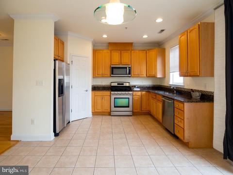 803 Mchenry St, Baltimore, MD 21230 photo 12