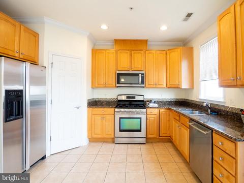 803 Mchenry St, Baltimore, MD 21230 photo 14