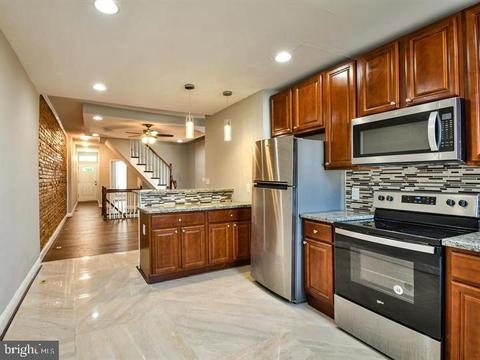 516 E 43rd St, Baltimore, MD 21212 photo 1