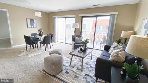 2702 Lighthouse Pt E #713, Baltimore, MD 21224 photo 6