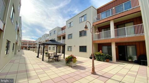 2702 Lighthouse Pt E #713, Baltimore, MD 21224 photo 20