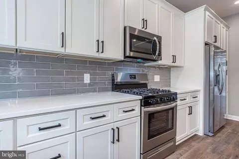 821 Harlem Ave, Baltimore, MD 21201 photo 14