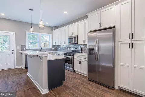 821 Harlem Ave, Baltimore, MD 21201 photo 11