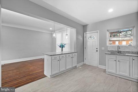 2306 Harlem Ave, Baltimore, MD 21216 photo 5