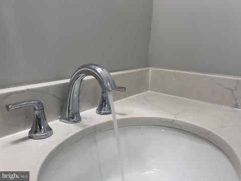 2206 Chilham Rd, Baltimore, MD 21209 photo 3