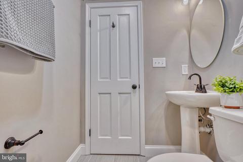 2202 E Fairmount Ave, Baltimore, MD 21231 photo 18
