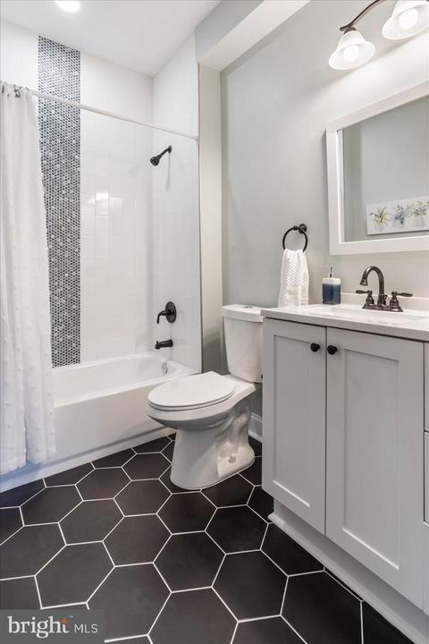 2312 Cloville Ave, Baltimore, MD 21214 photo 19