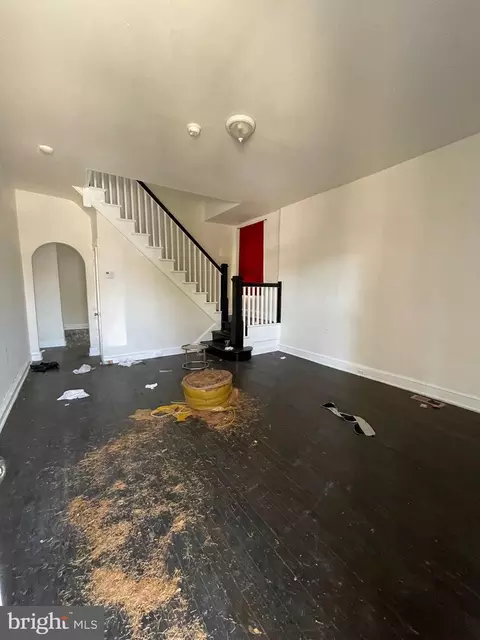 230 Collins Ave, Baltimore, MD 21229 photo 2