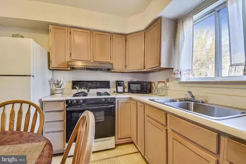 1105 N Central Ave, Baltimore, MD 21202 photo 9
